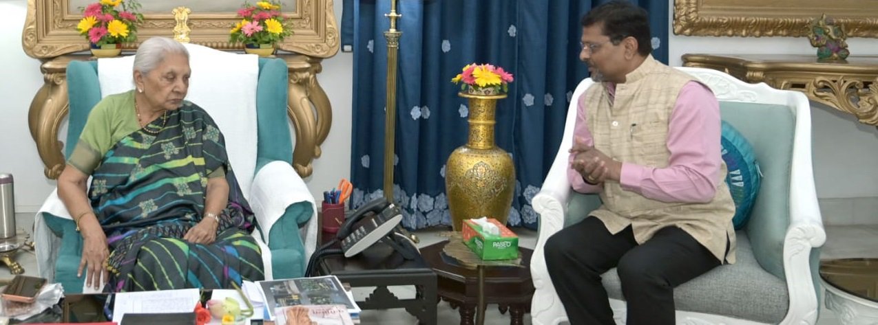Meeting with the Honourable Governor.